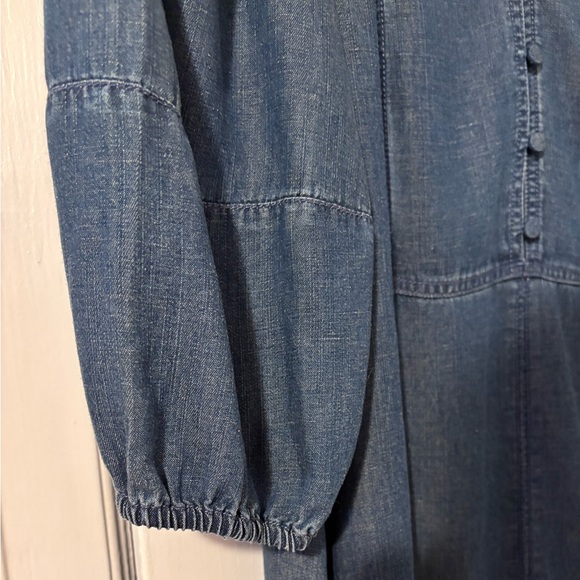LOFT - MEDIUM - JEAN DRESS - NWOT - This piece was only tried on once! - Picture 6 of 9